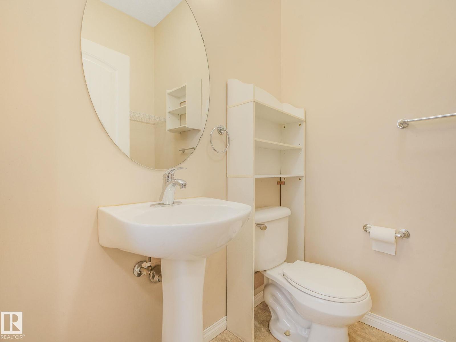 #4 11813 43 ST NW - 24