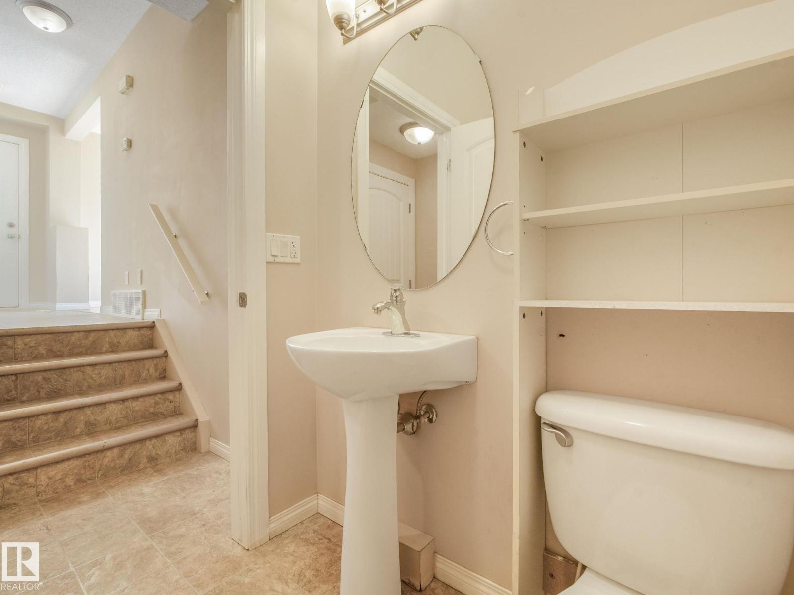 #4 11813 43 ST NW - 25