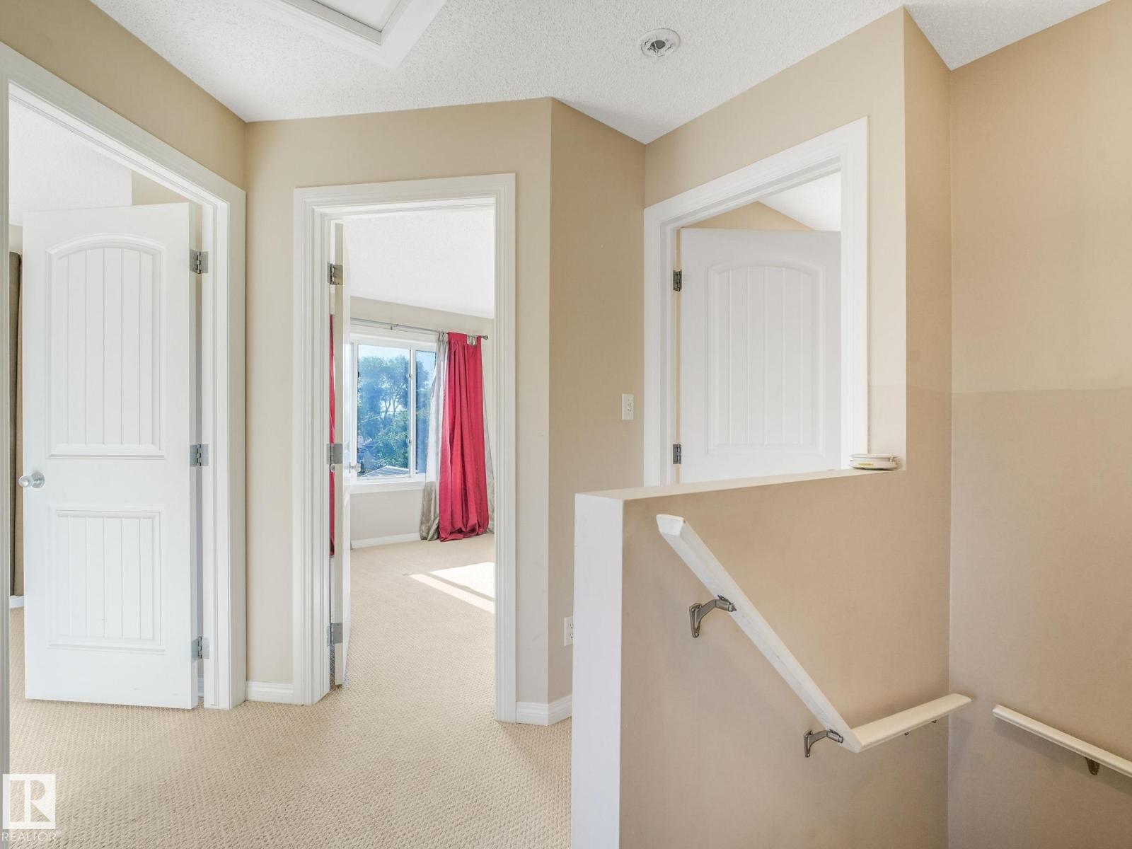 #4 11813 43 ST NW - 28