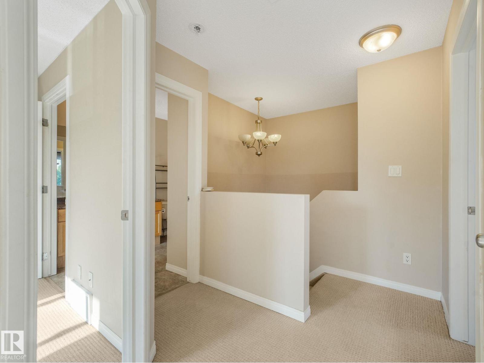 #4 11813 43 ST NW - 29