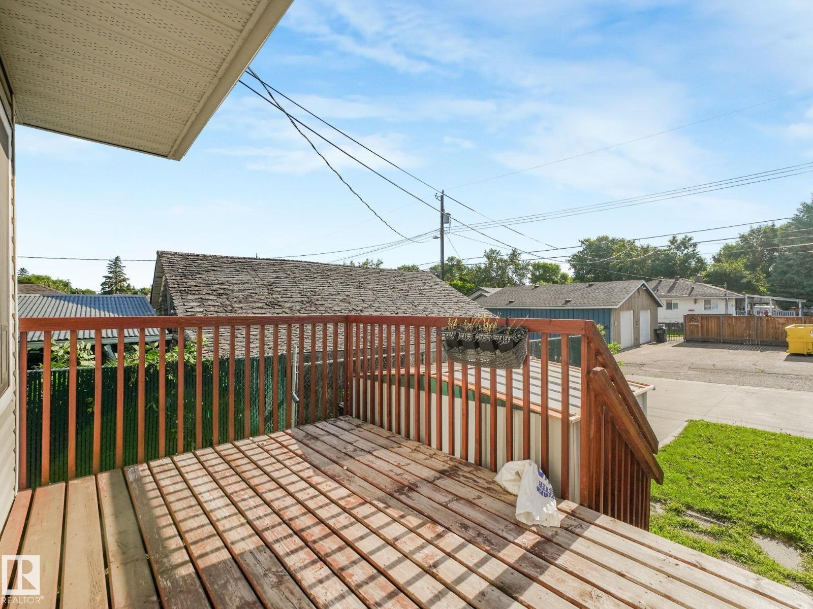 #4 11813 43 ST NW - 7