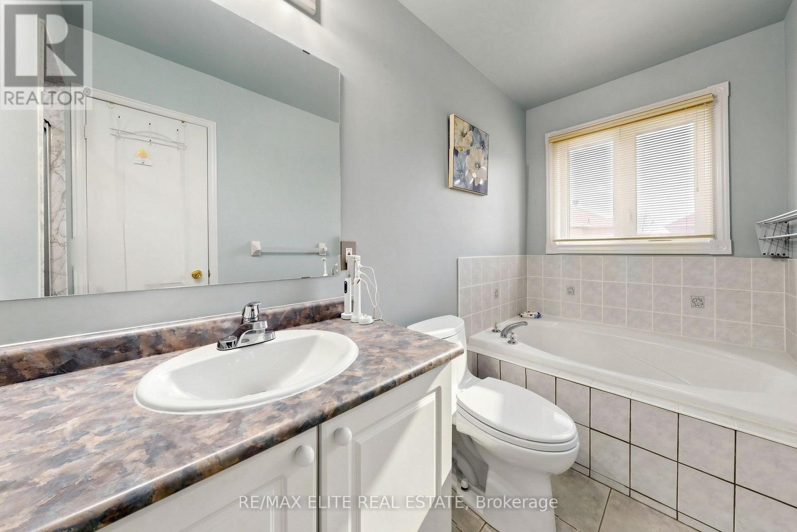 54 NATIONAL PINE DRIVE - 22