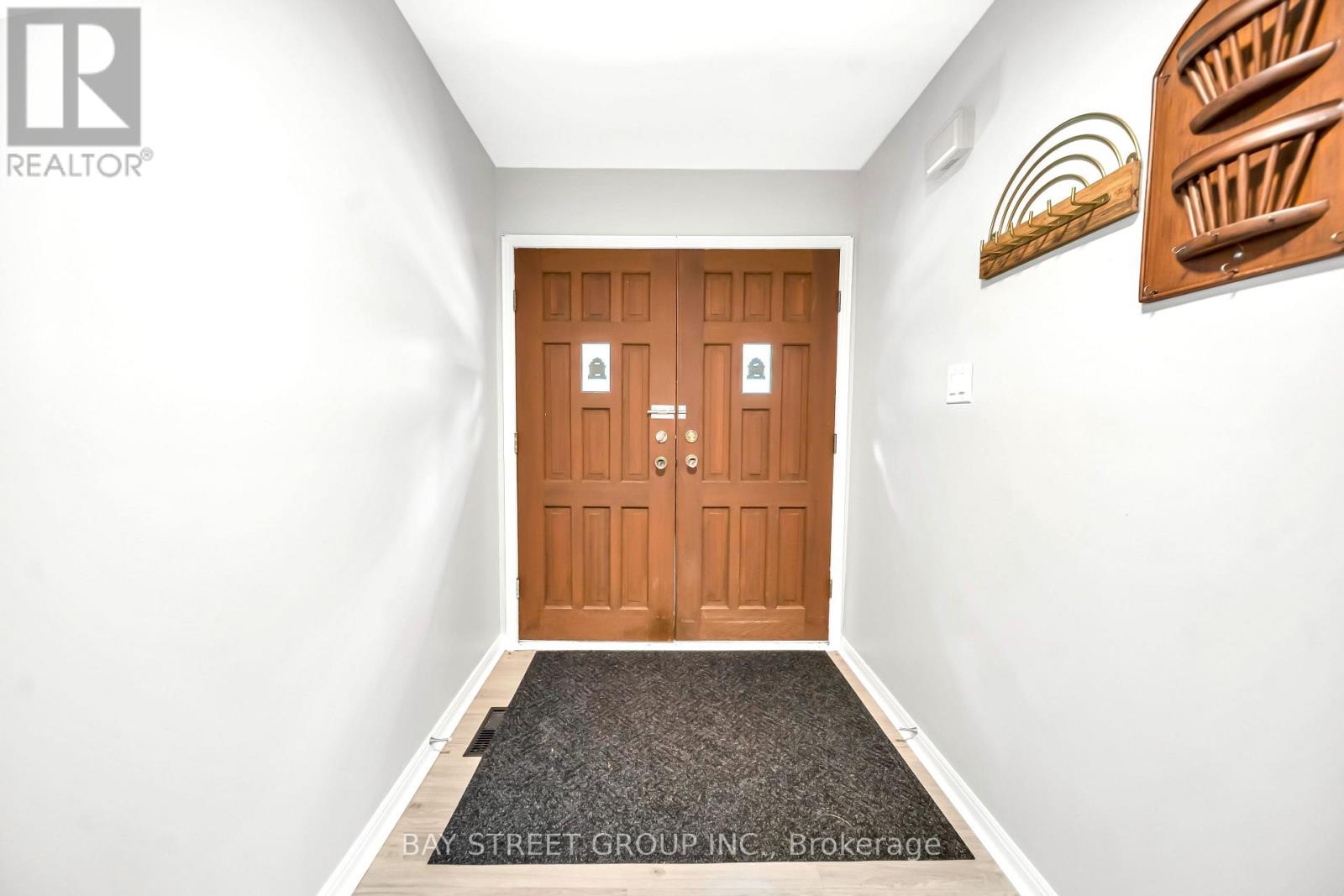 49 MAPLEWOOD DRIVE - 16