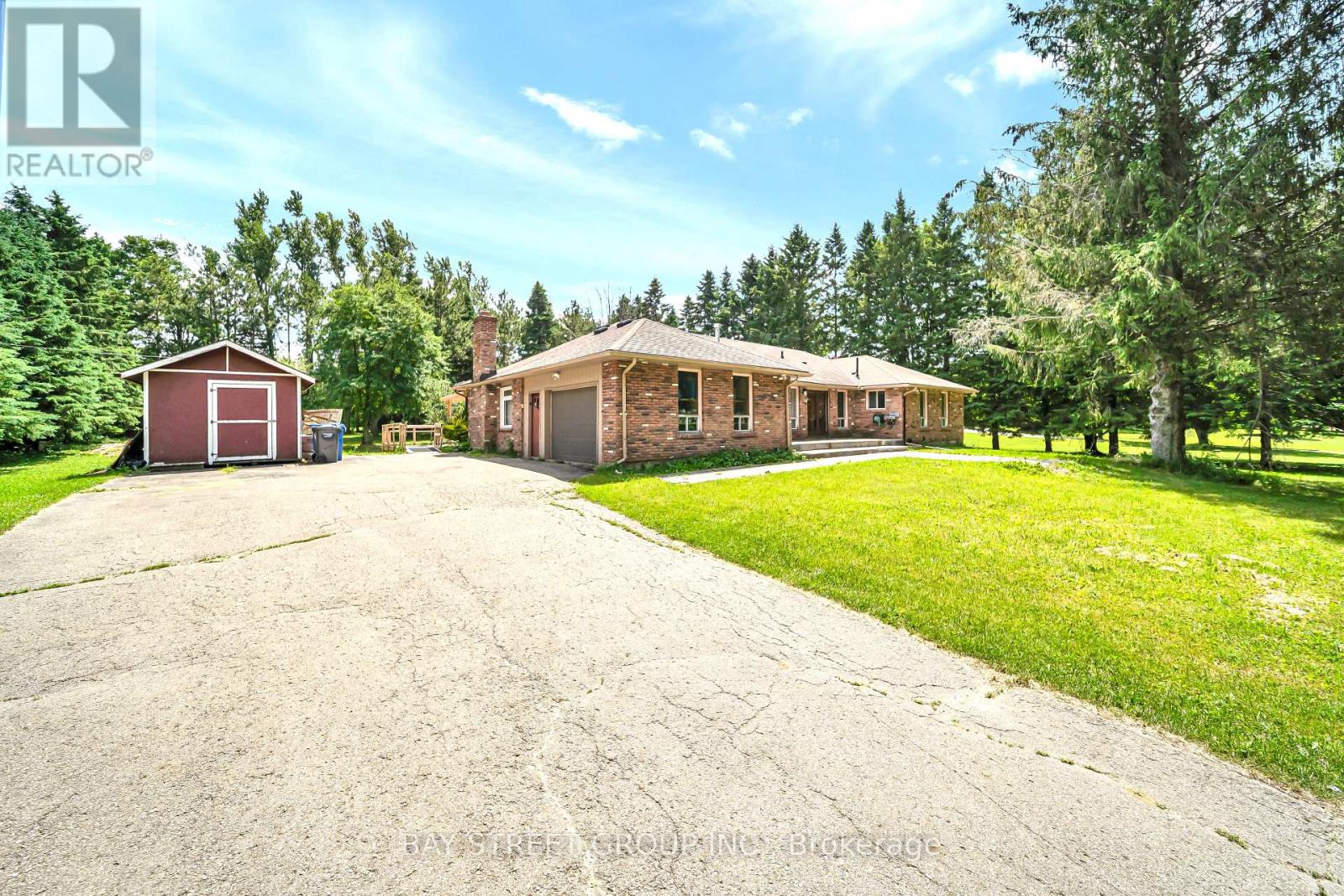 49 MAPLEWOOD DRIVE - 34