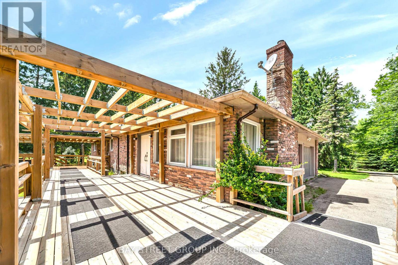 49 MAPLEWOOD DRIVE - 36