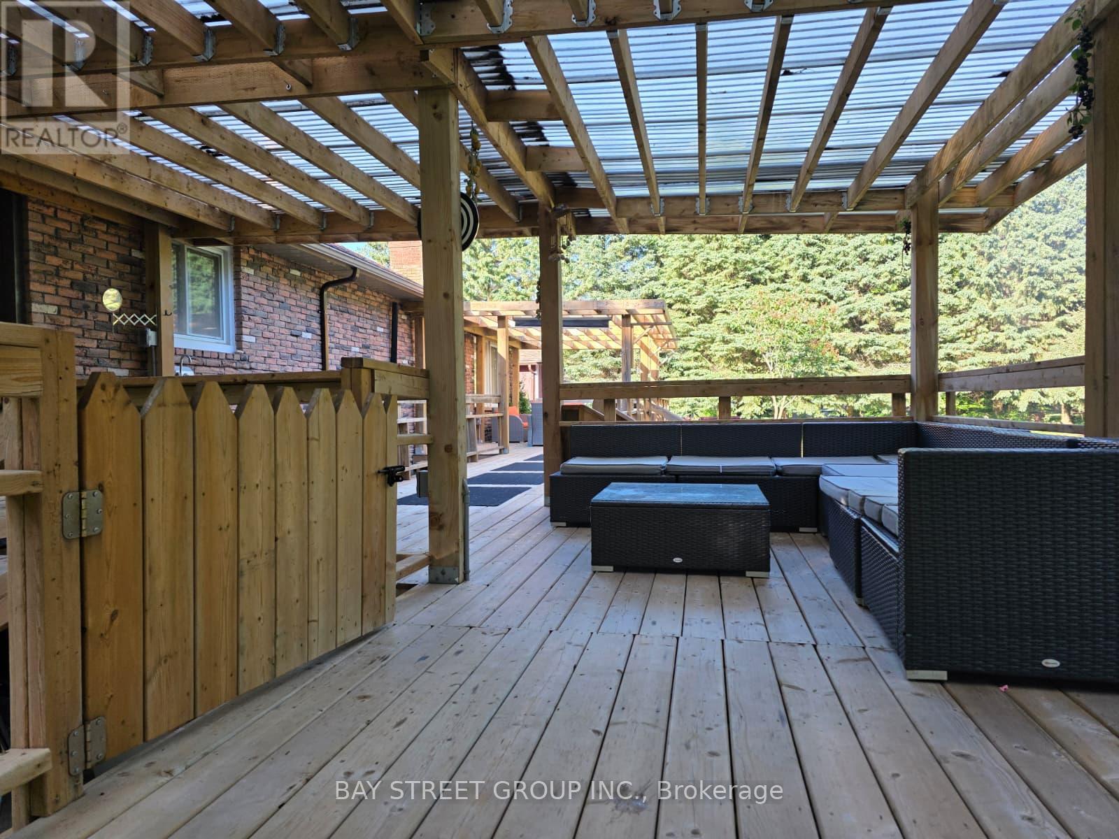 49 MAPLEWOOD DRIVE - 9