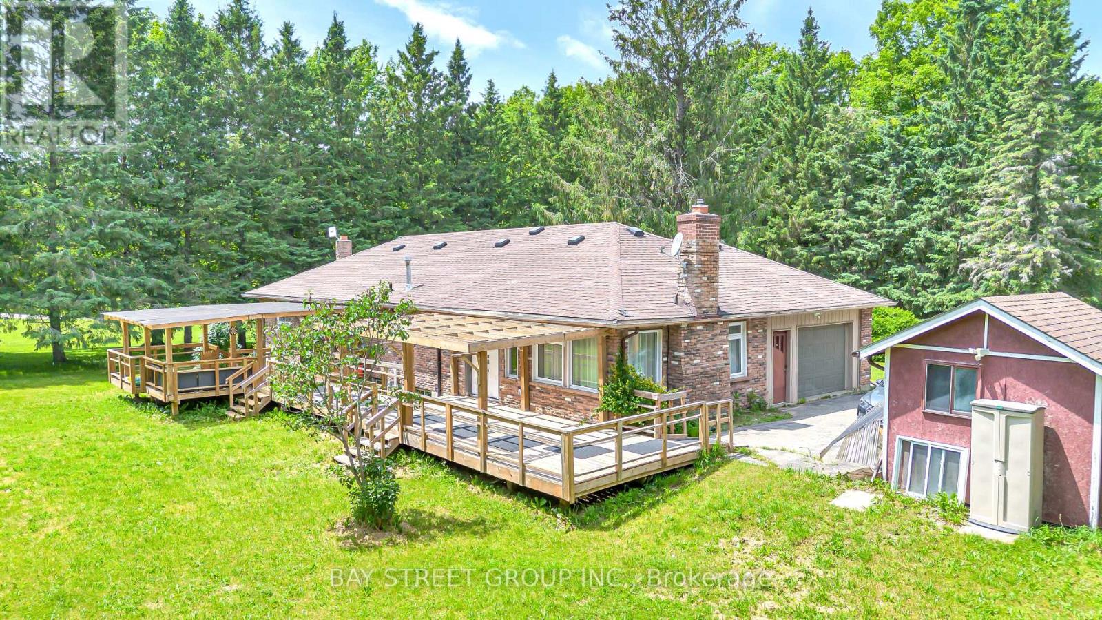 49 MAPLEWOOD DRIVE - 31