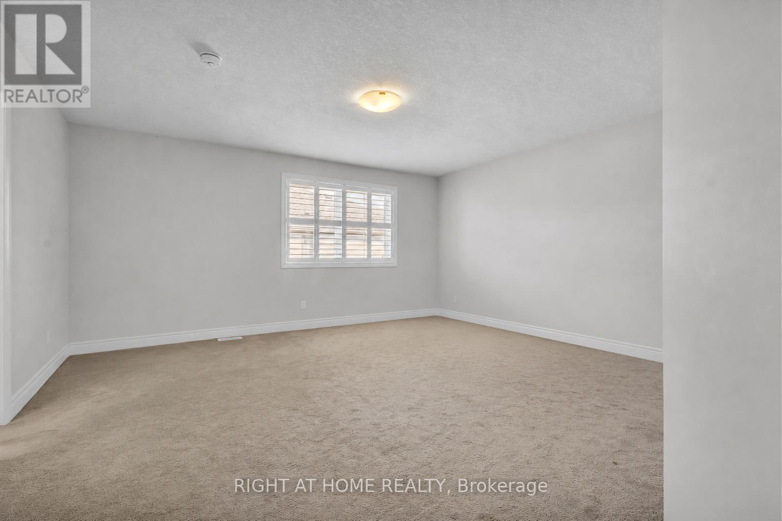 321 CARRIAGE WAY - 20