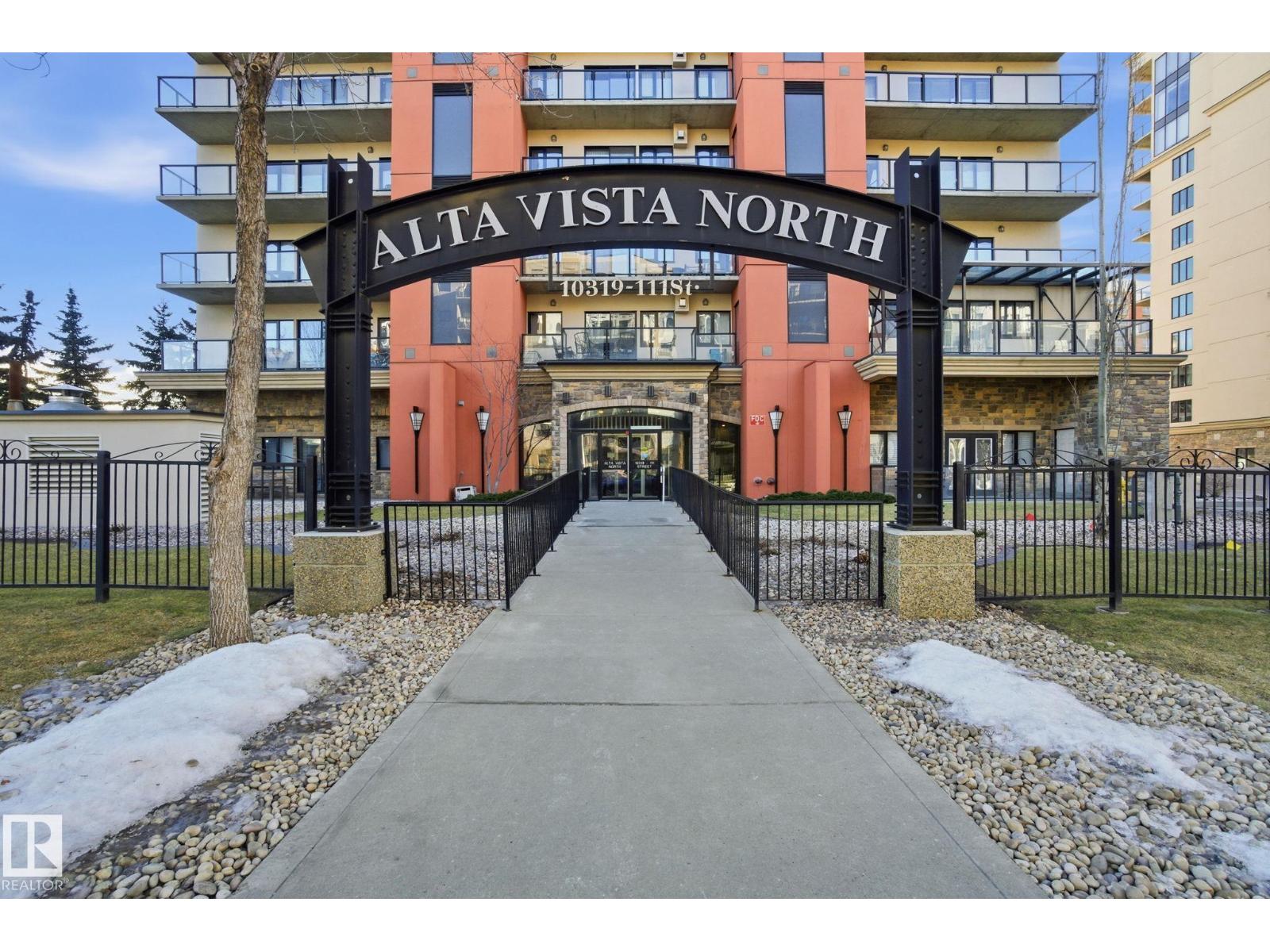 #1102 10319 111 ST NW - 45