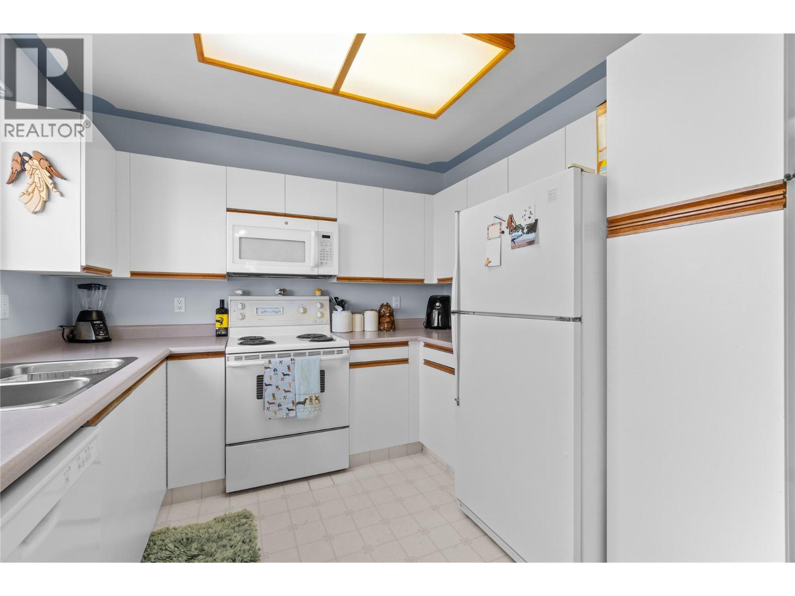 #301 160 5th Avenue SW - 18