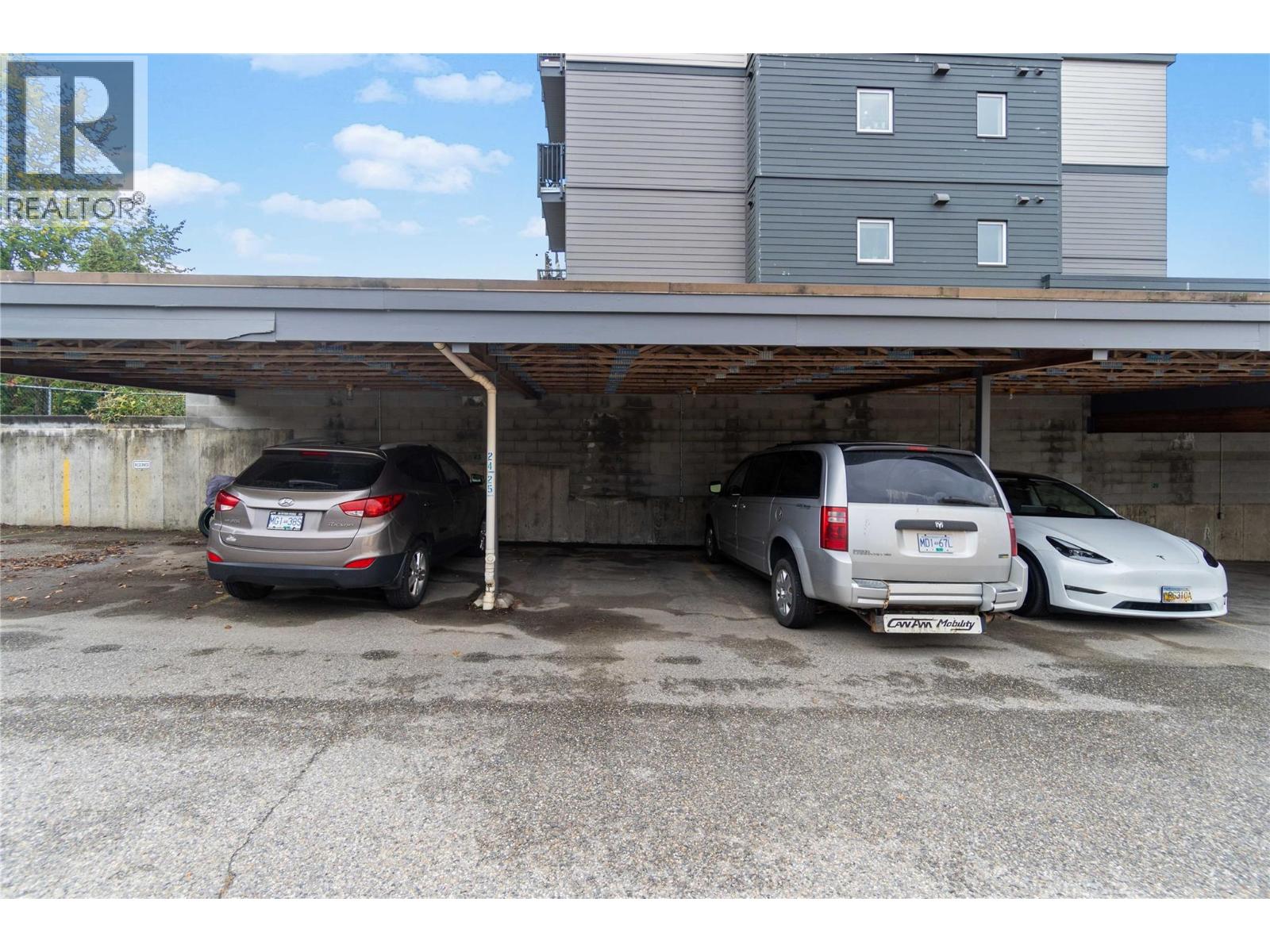 #301 160 5th Avenue SW - 47
