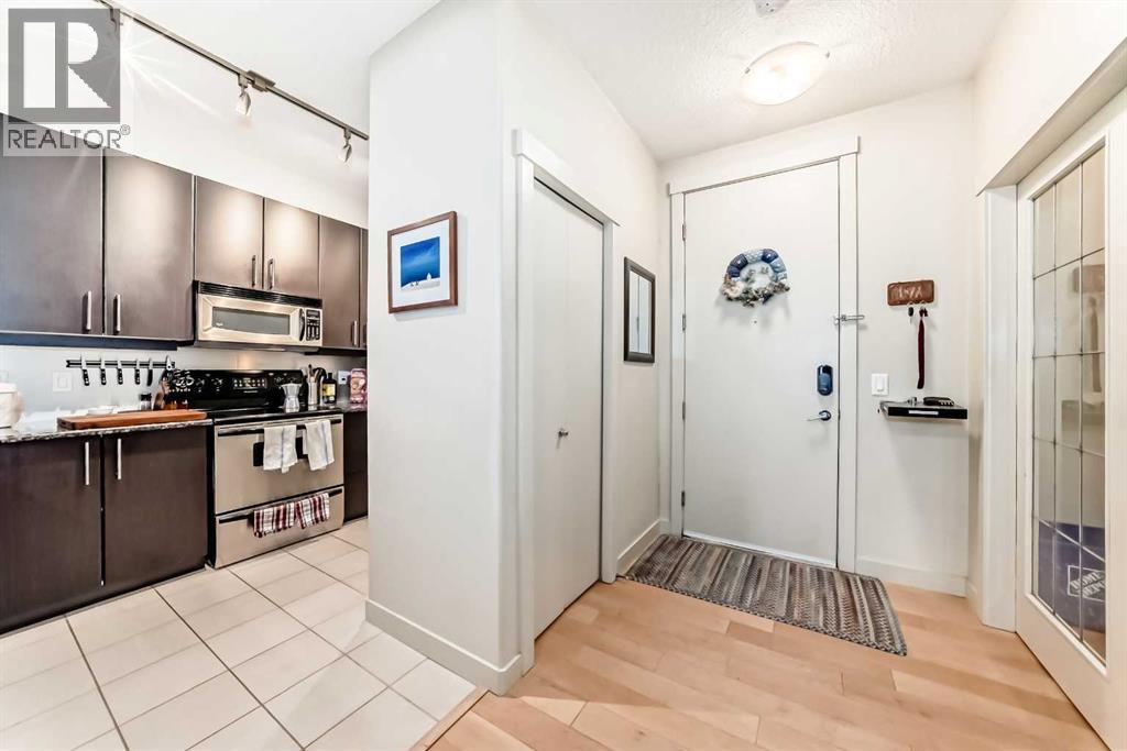 #204 830 Centre Avenue NE - 6