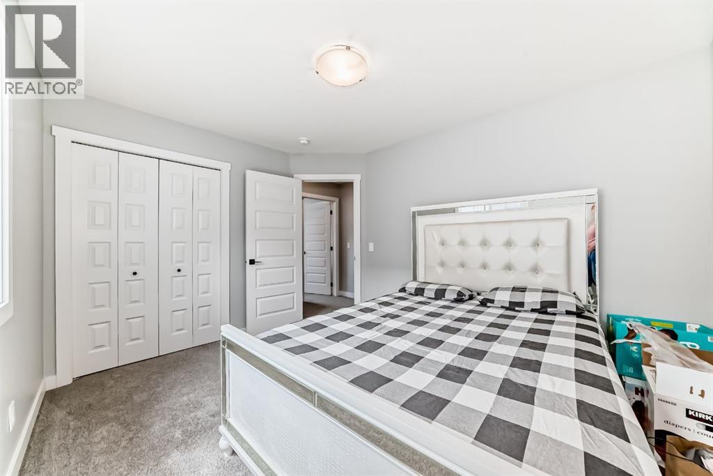 216 Homestead Grove NE - 26