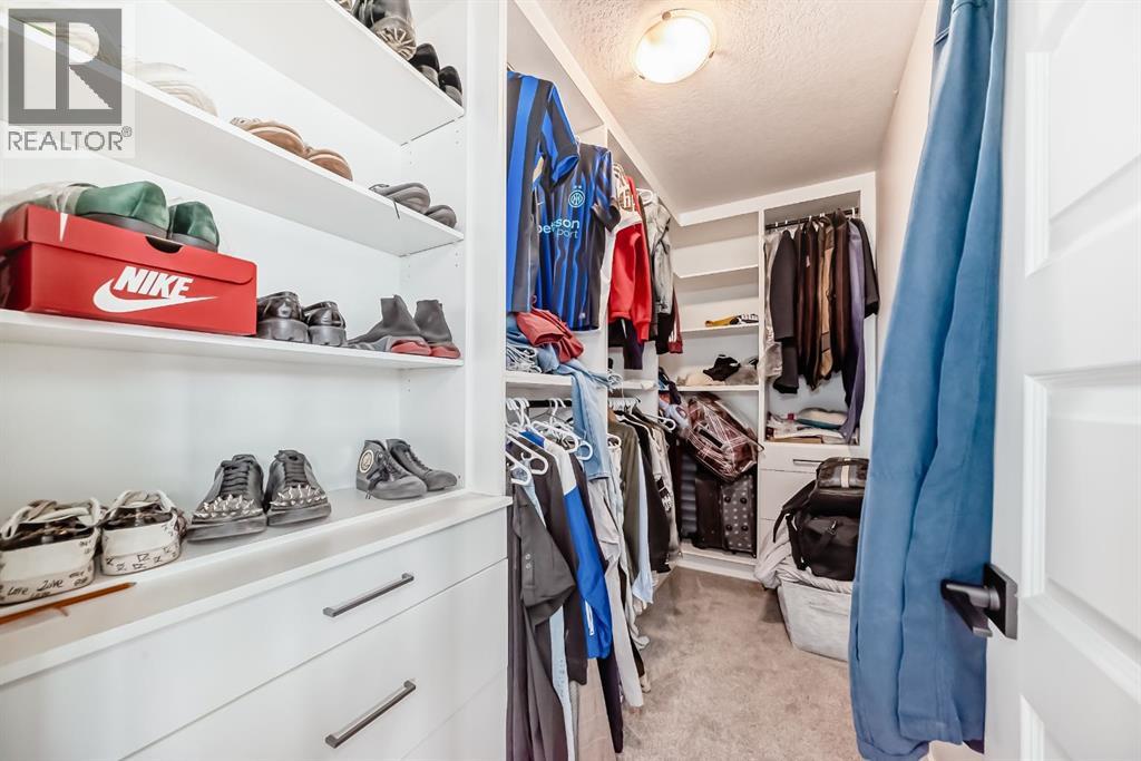 216 Homestead Grove NE - 18