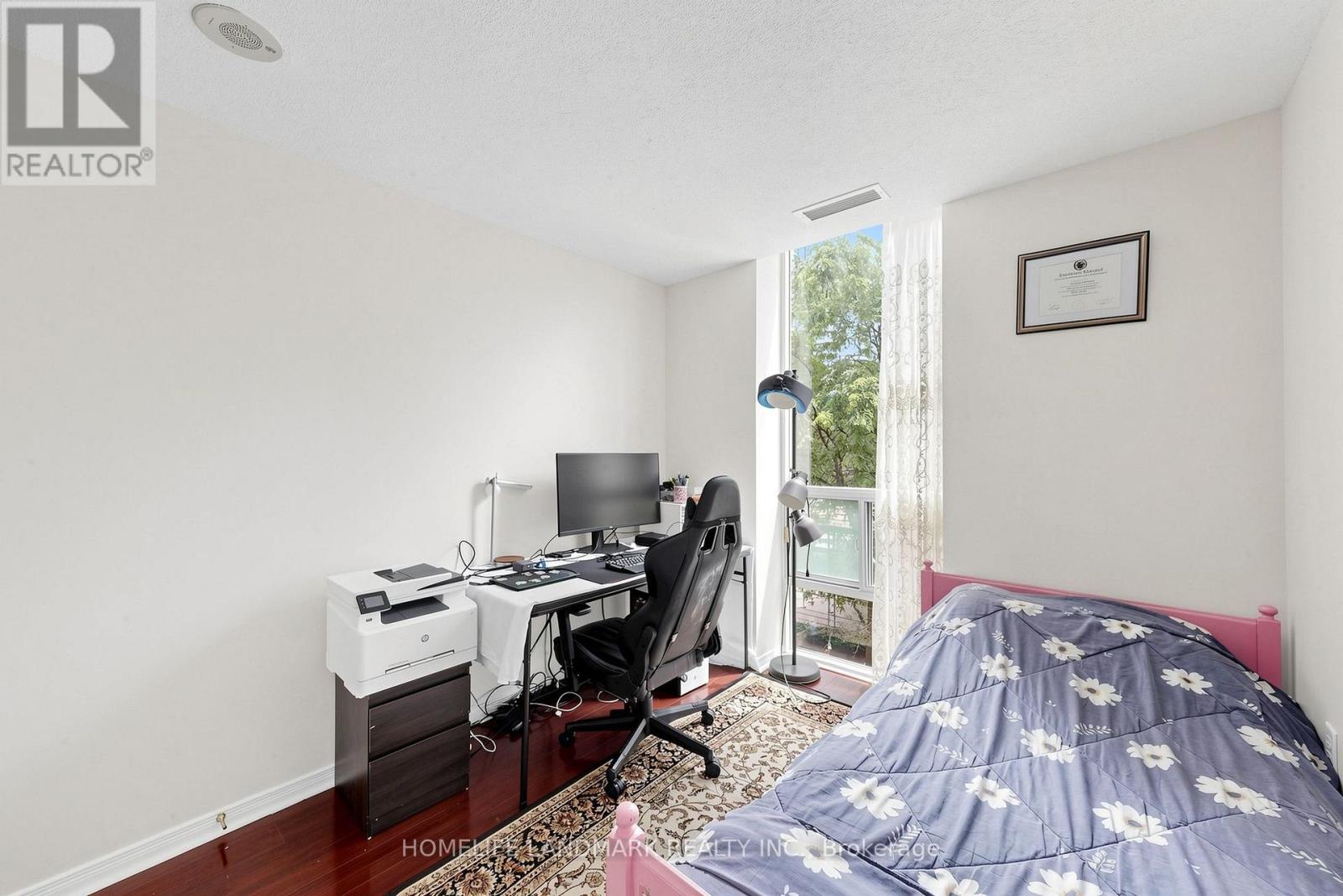 #312 22 OLIVE AVENUE - 21