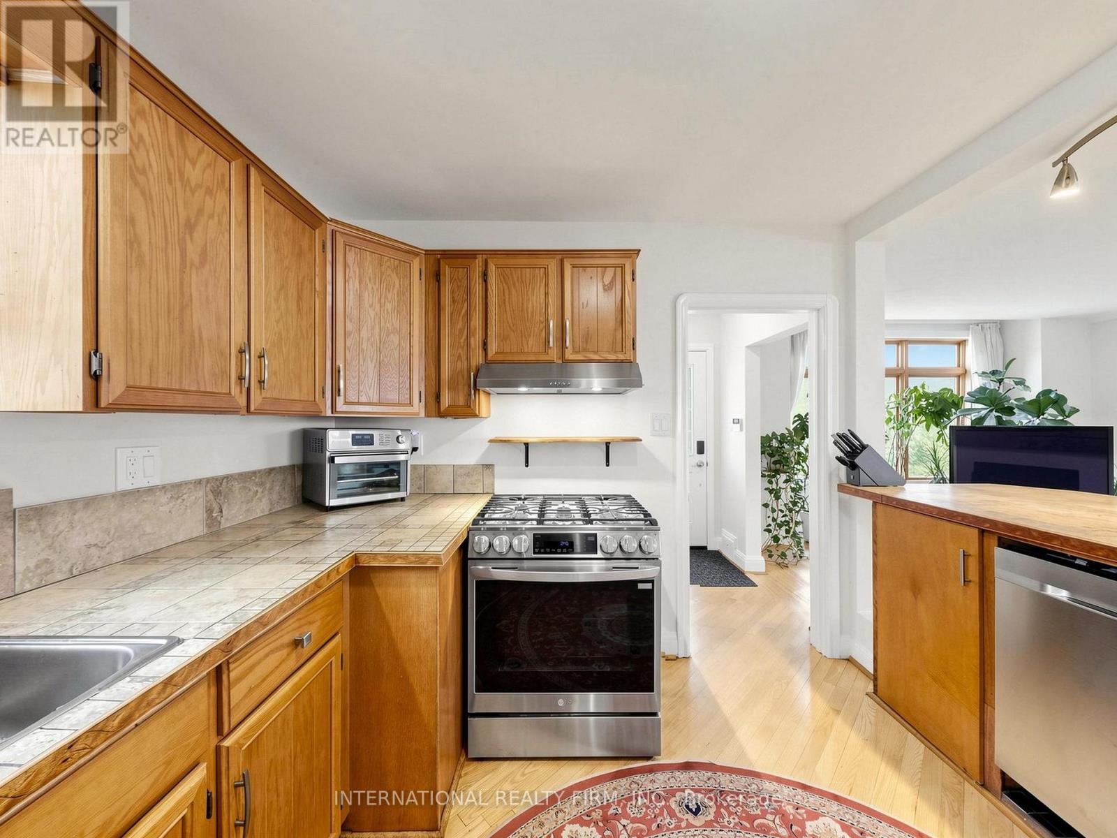 200 BURNDALE AVENUE - 12
