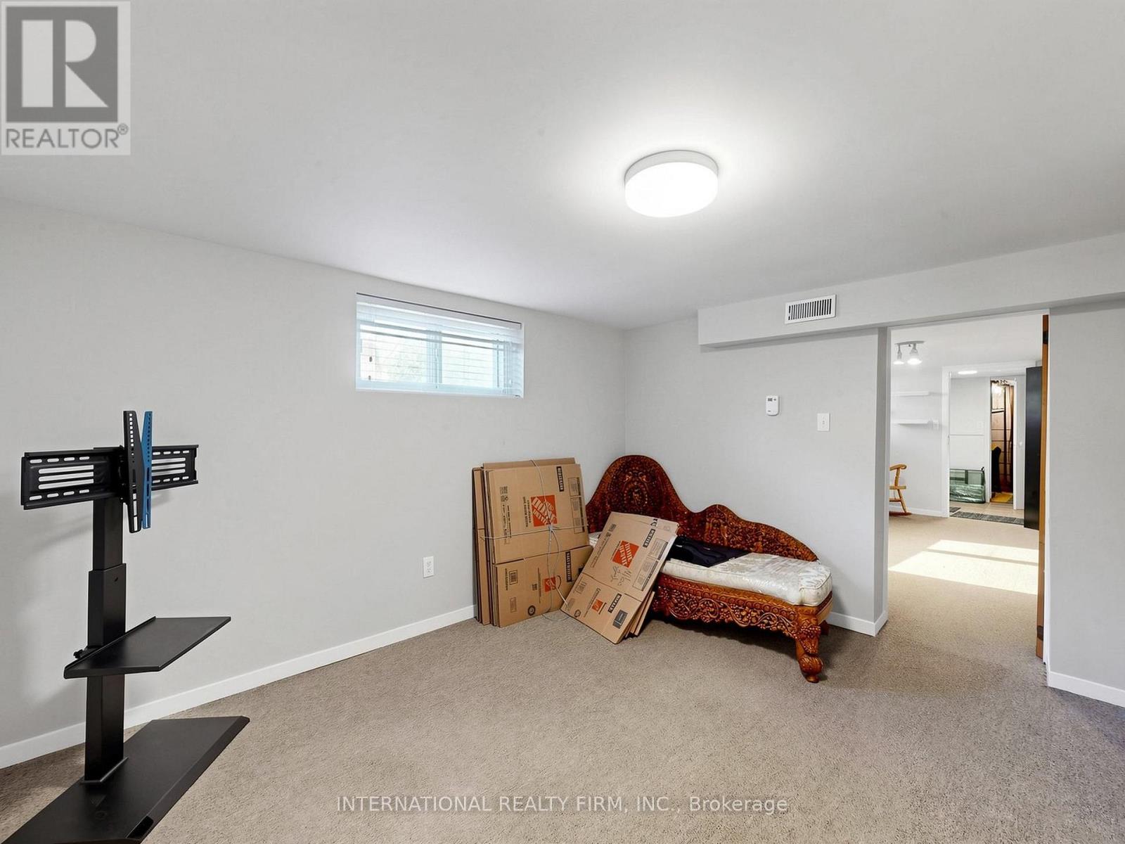 200 BURNDALE AVENUE - 40