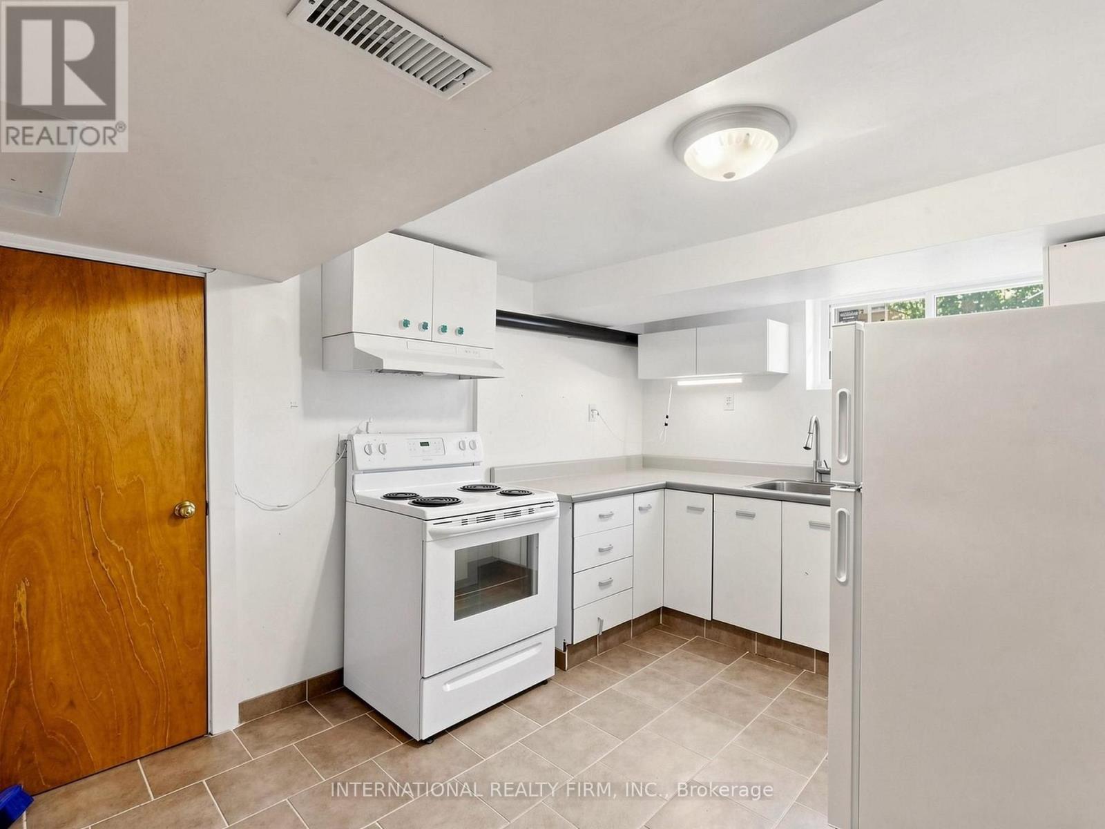 200 BURNDALE AVENUE - 43