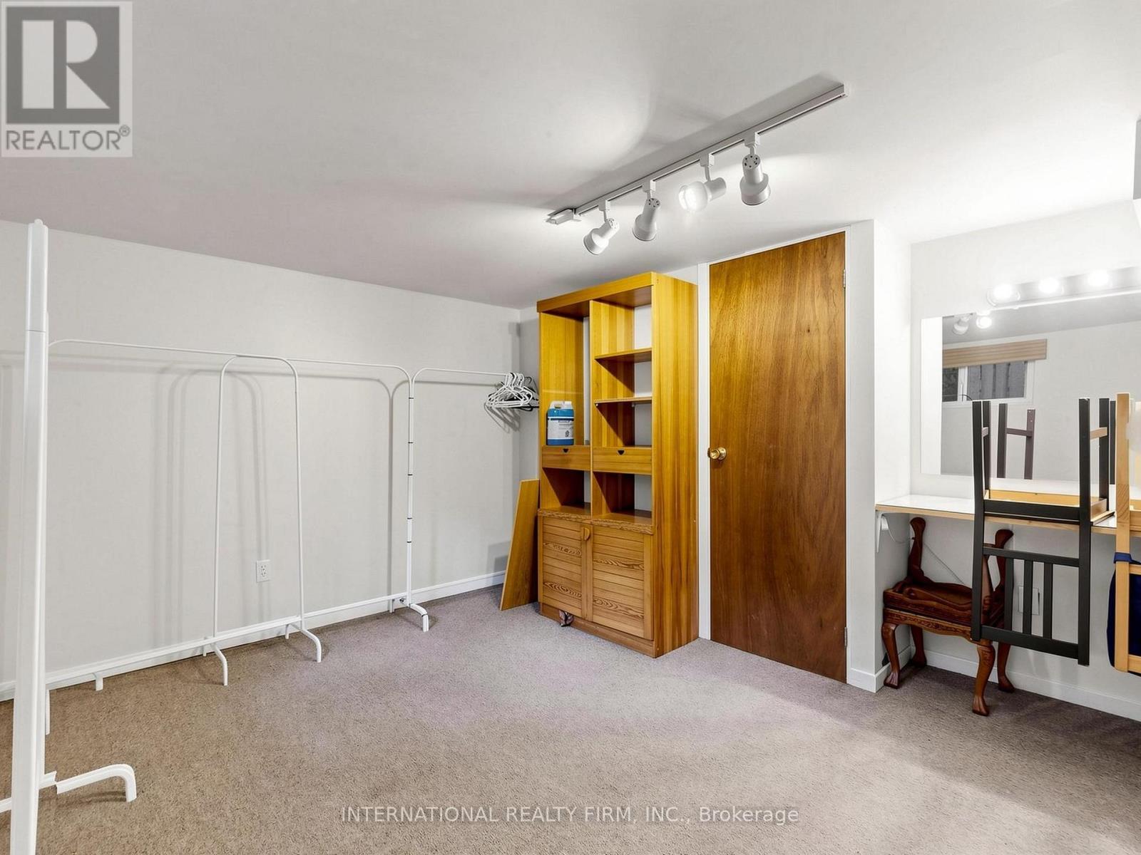 200 BURNDALE AVENUE - 45
