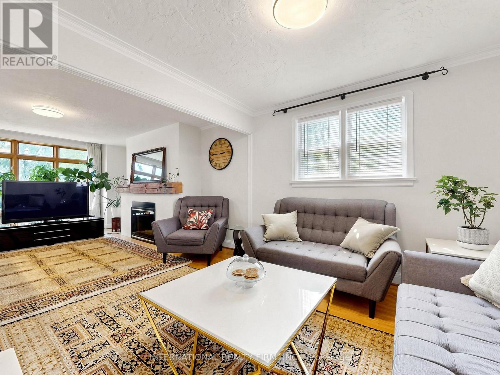 200 BURNDALE AVENUE - 6
