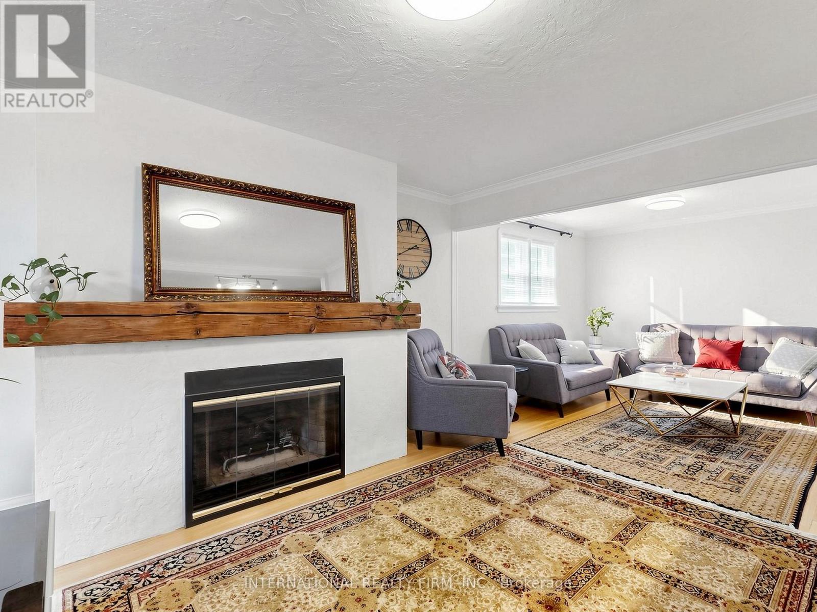 200 BURNDALE AVENUE - 9
