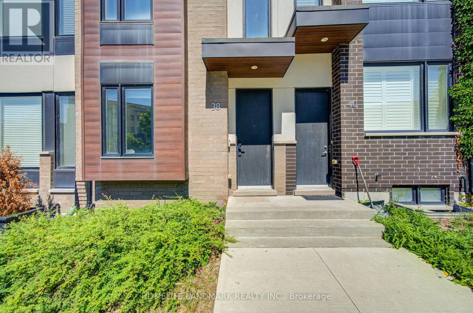 38 SARAH JACKSON CRESCENT - 2