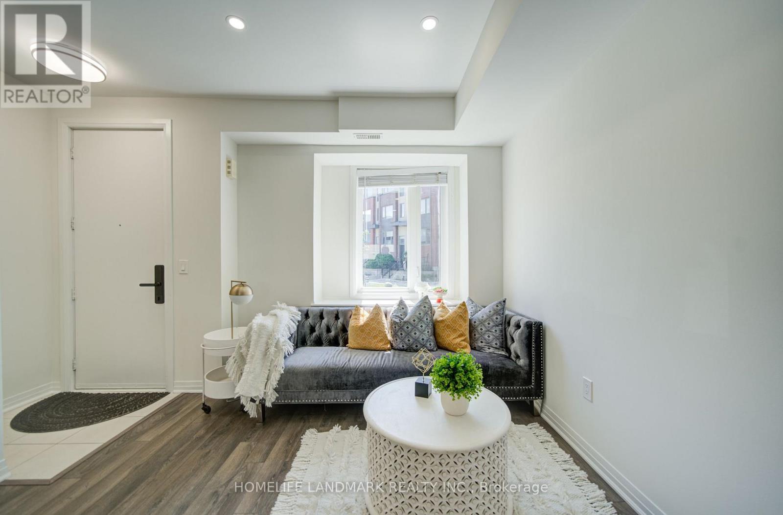38 SARAH JACKSON CRESCENT - 4