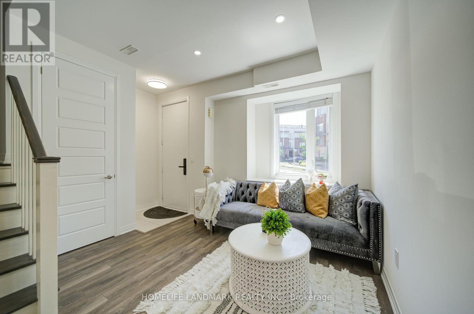 38 SARAH JACKSON CRESCENT - 5