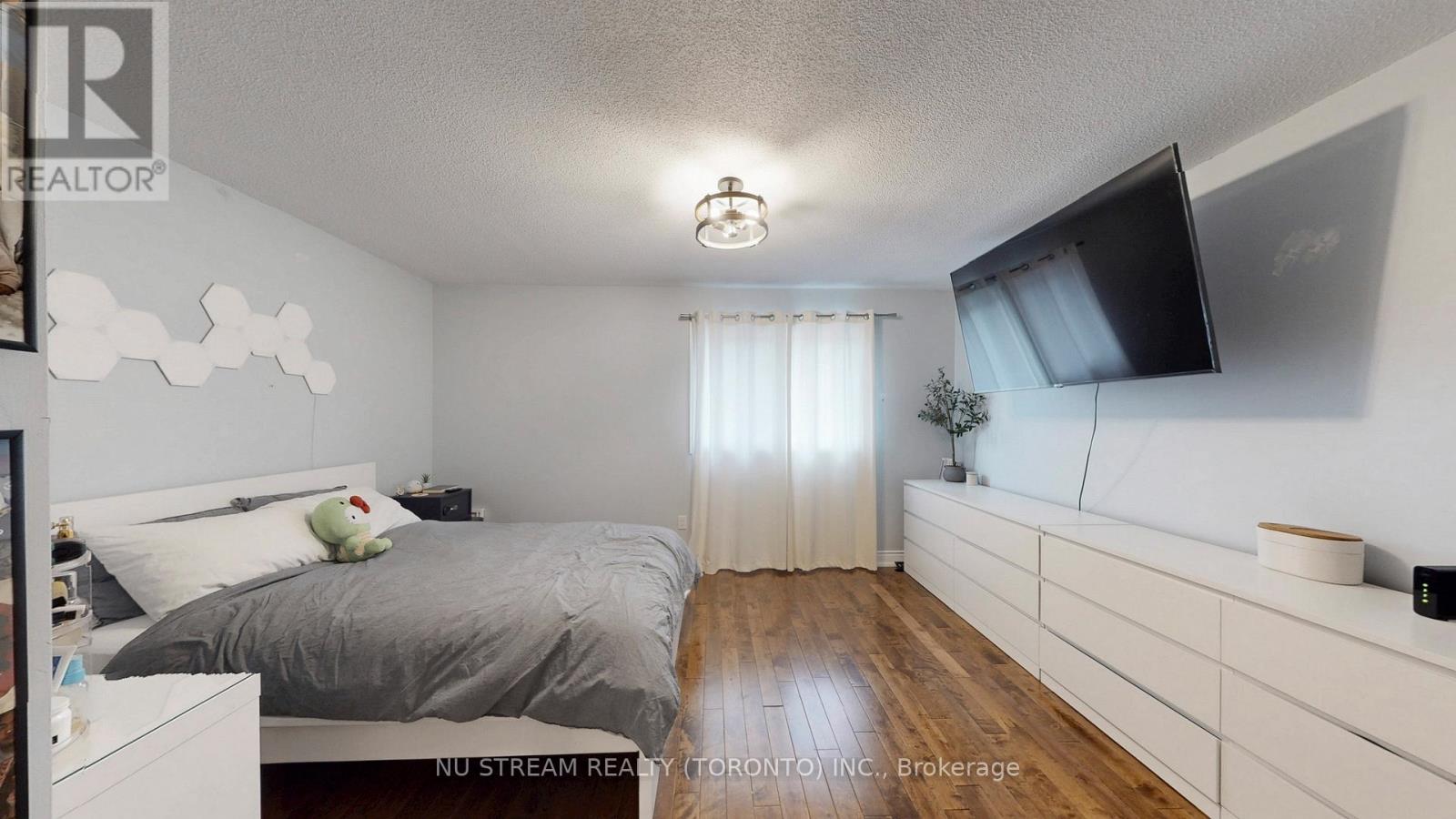 3926 HAZELRIDGE ROAD - 19