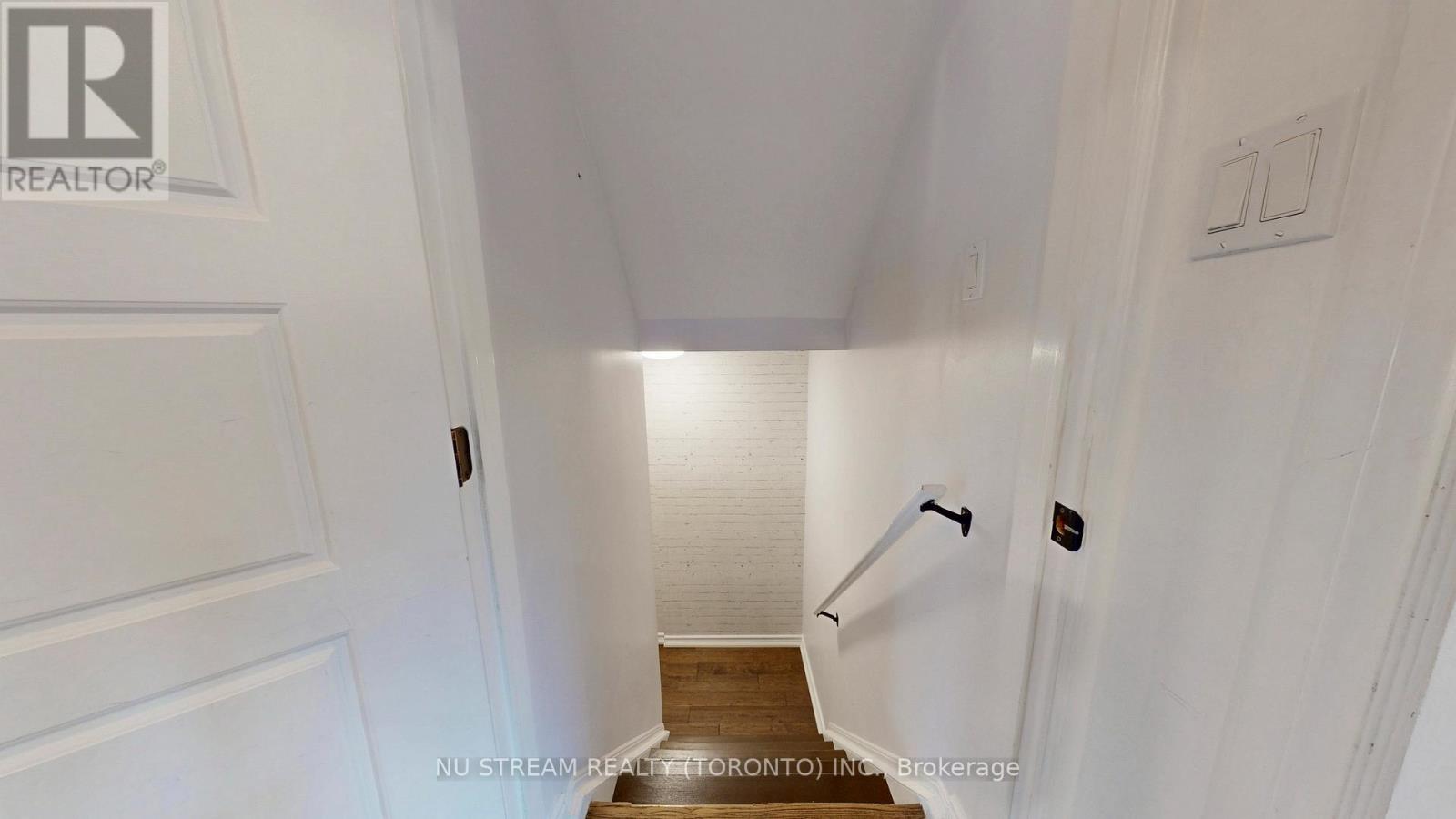 3926 HAZELRIDGE ROAD - 32