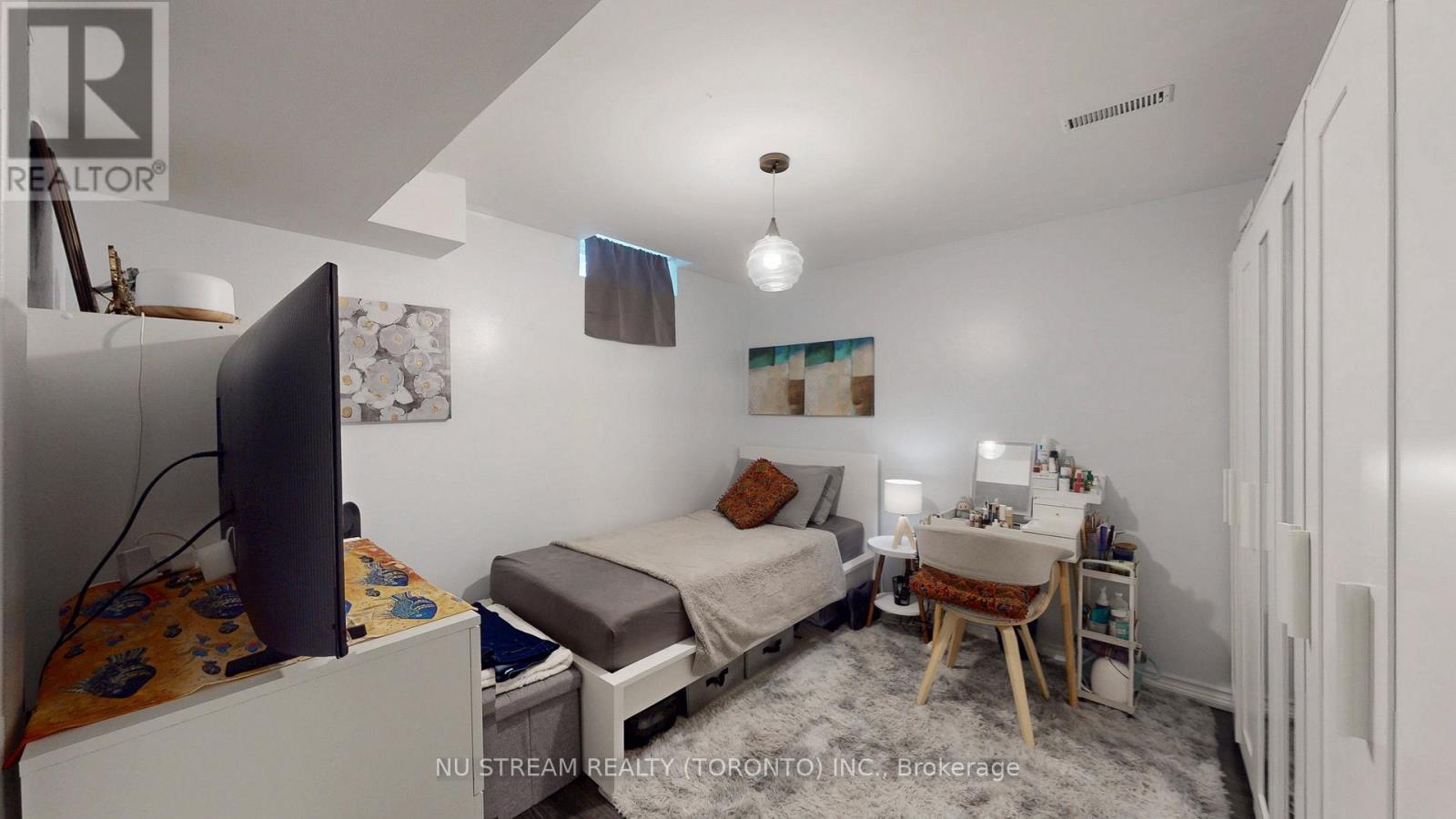 3926 HAZELRIDGE ROAD - 40