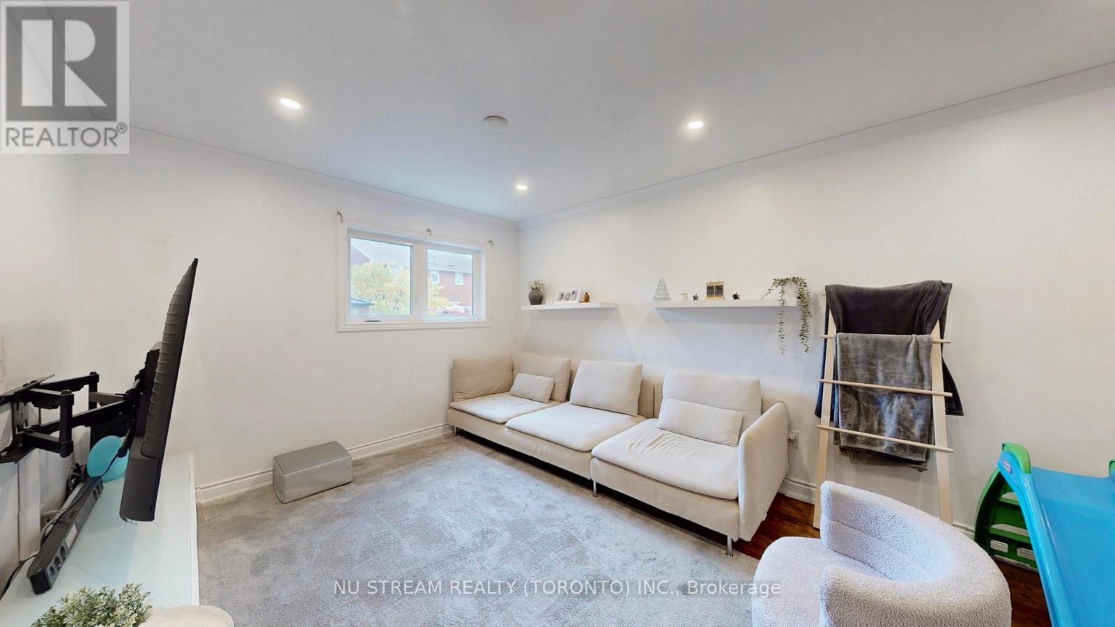 3926 HAZELRIDGE ROAD - 6