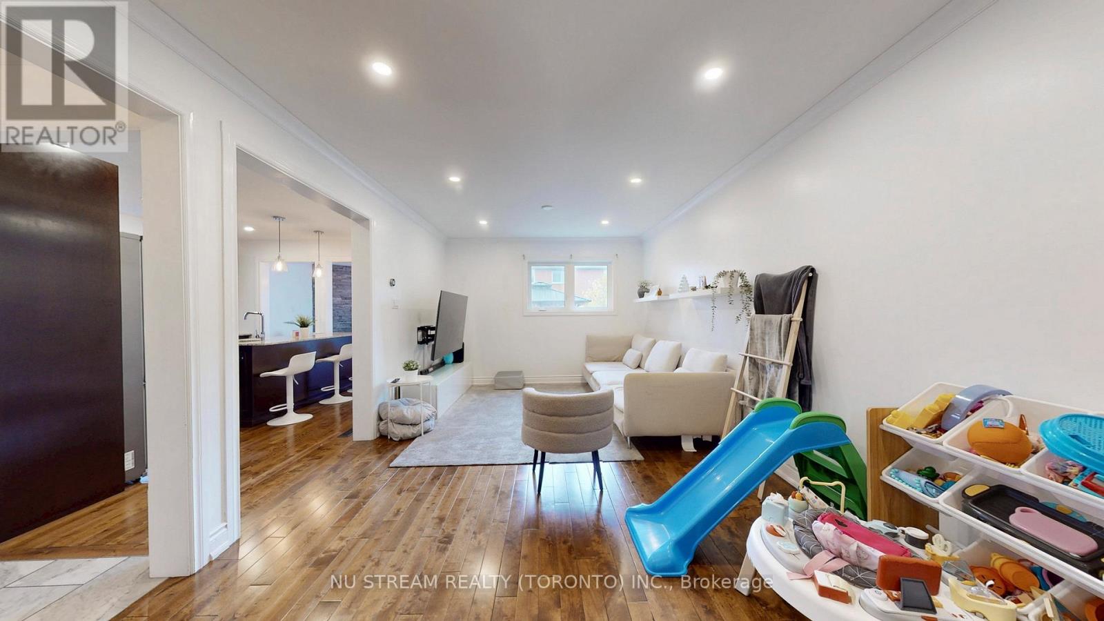 3926 HAZELRIDGE ROAD - 8