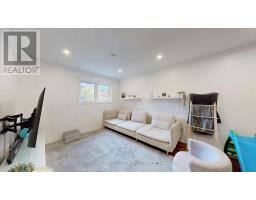 Bedroom 2 - 3926 Hazelridge Road, Mississauga, ON L5N6Z4 Photo 6