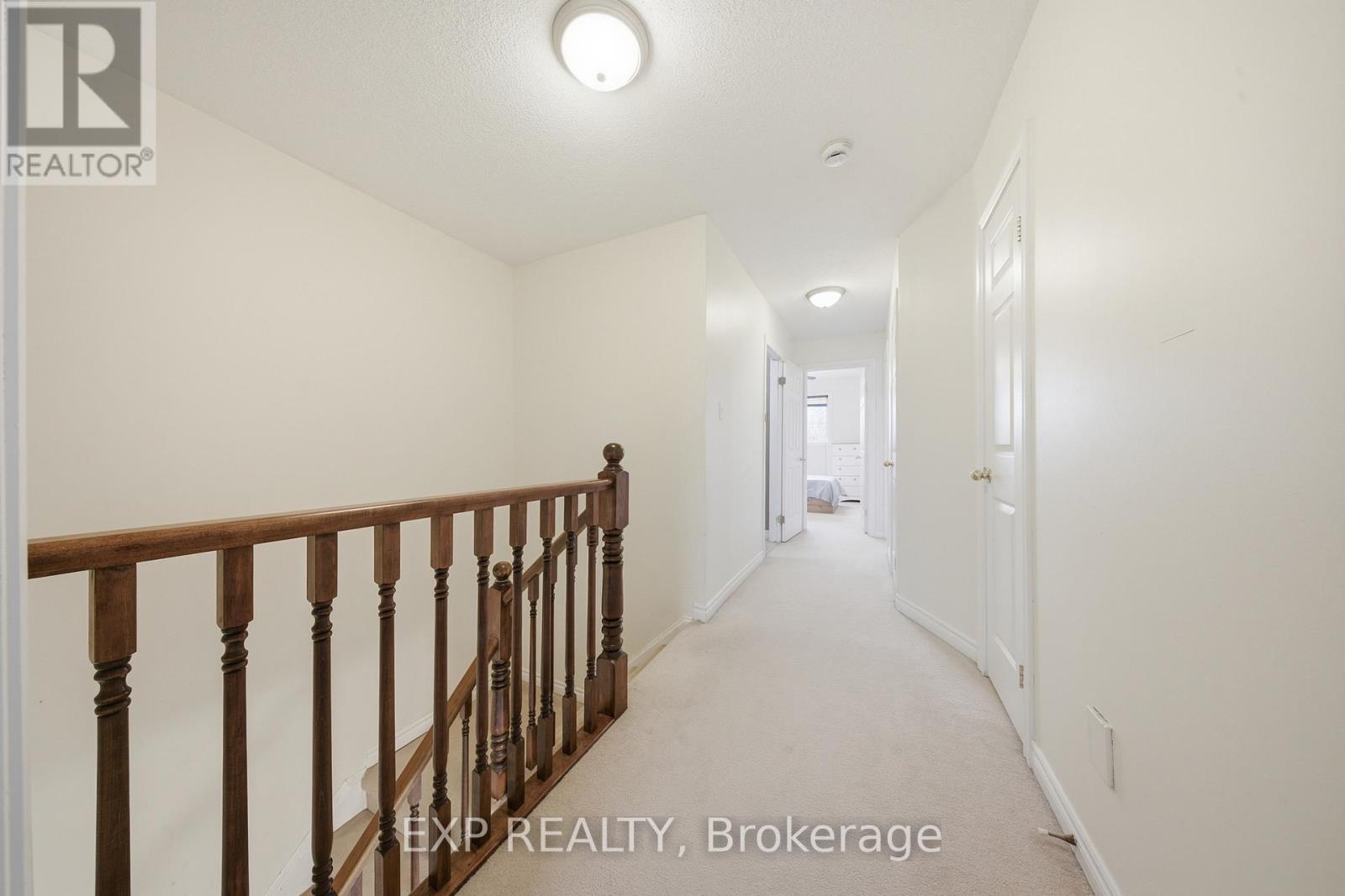 35 THAMES WAY - 19
