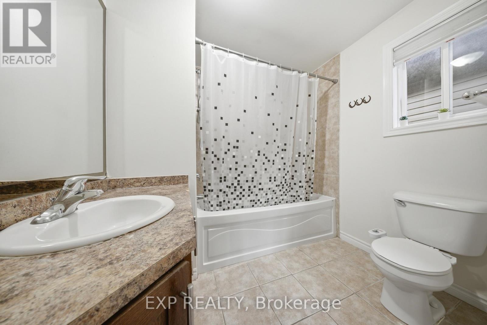 35 THAMES WAY - 22