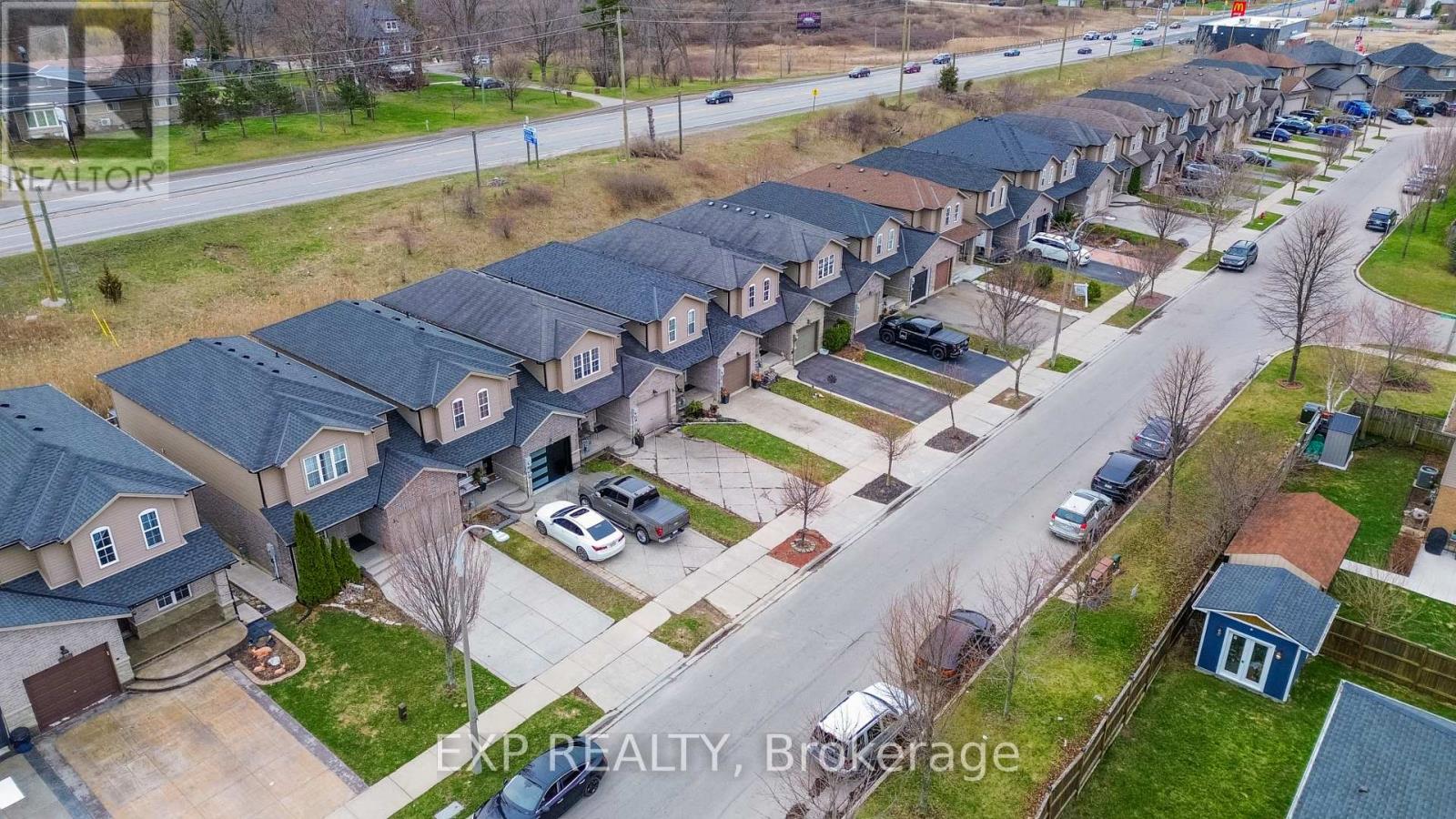 35 THAMES WAY - 38