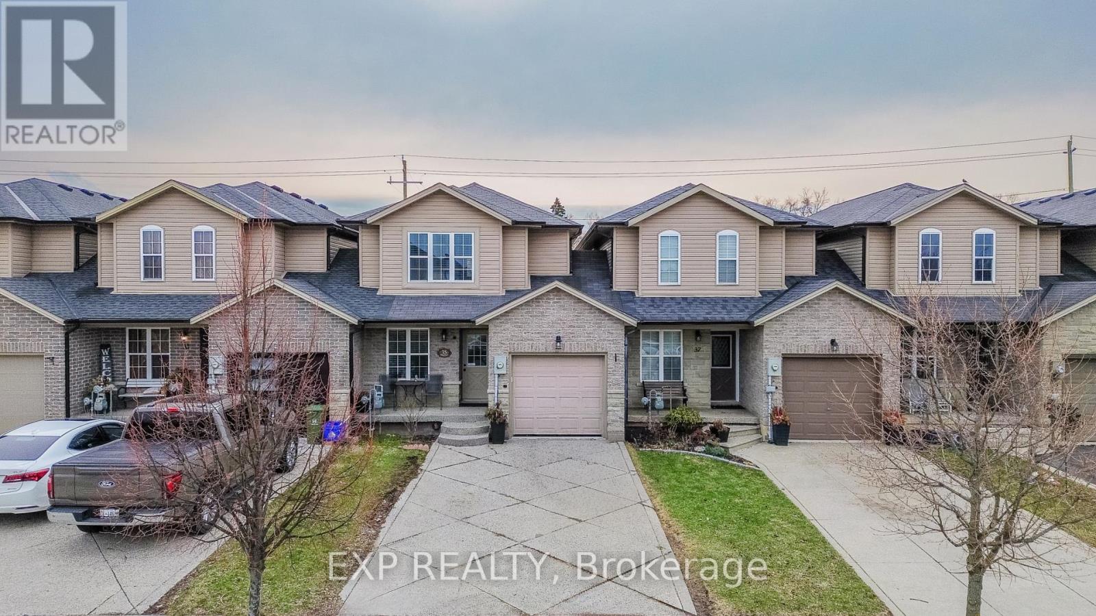 35 THAMES WAY - 4