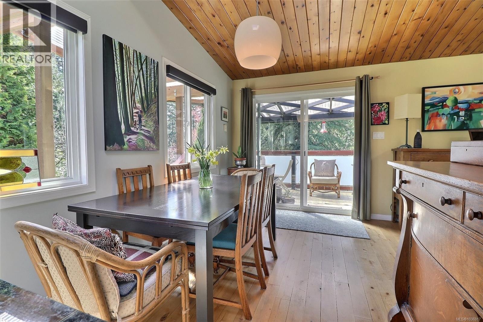2128 Calais Rd - 9