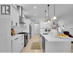 11378 230 Street, Maple Ridge, BC V2X0E8 Photo 10
