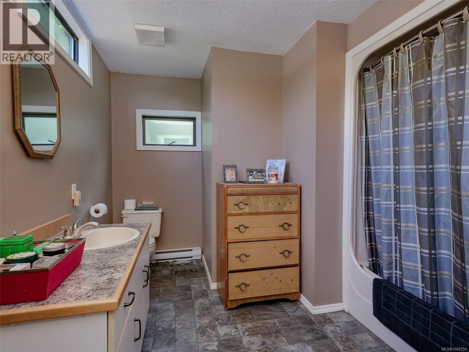 11720 West Coast Rd - 14