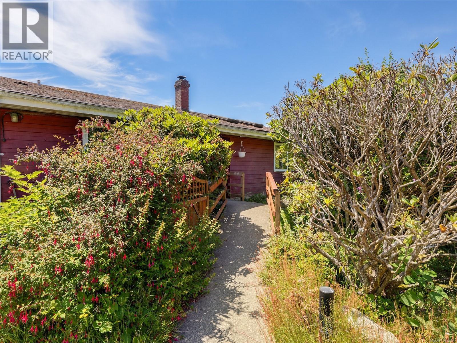 11720 West Coast Rd - 22