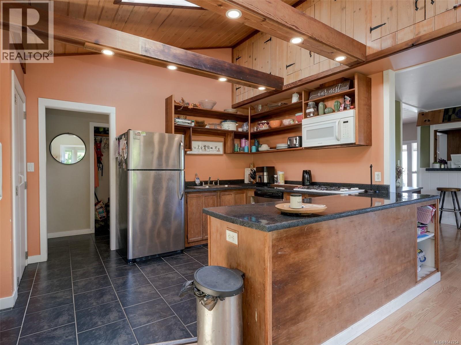 11720 West Coast Rd - 26