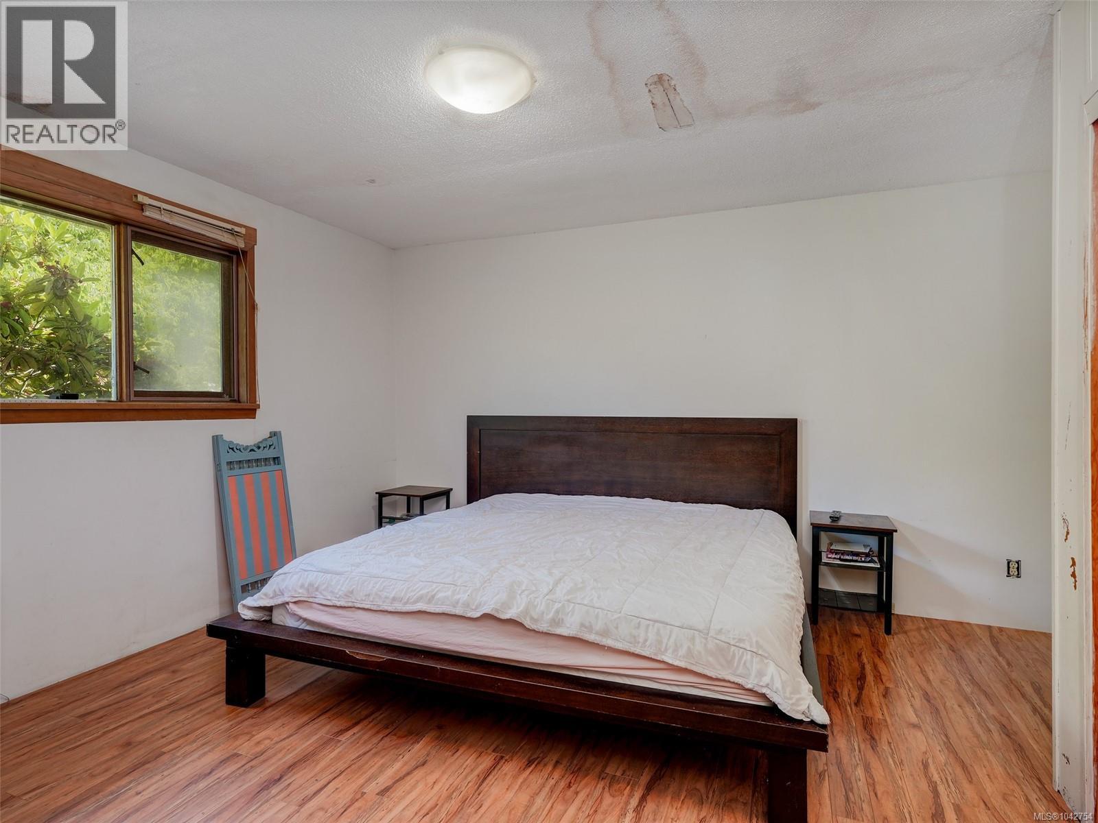 11720 West Coast Rd - 27