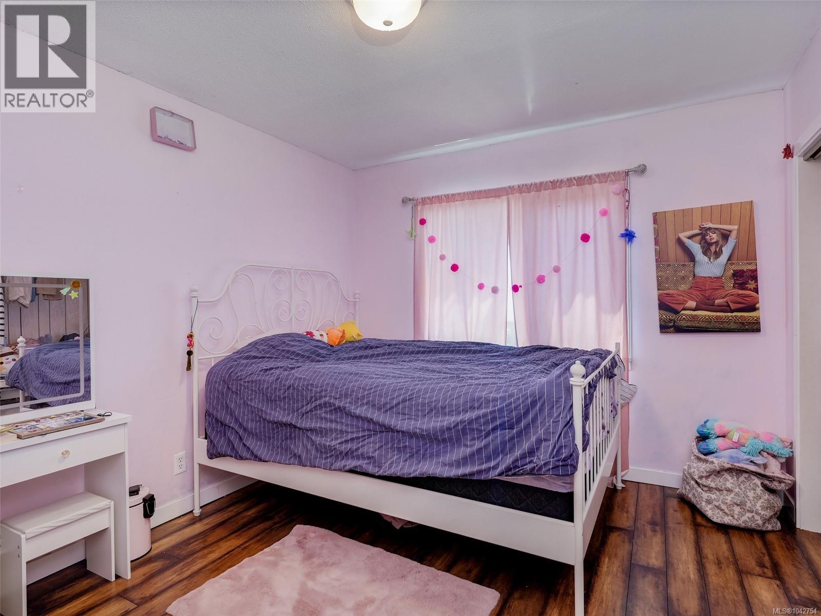 11720 West Coast Rd - 31