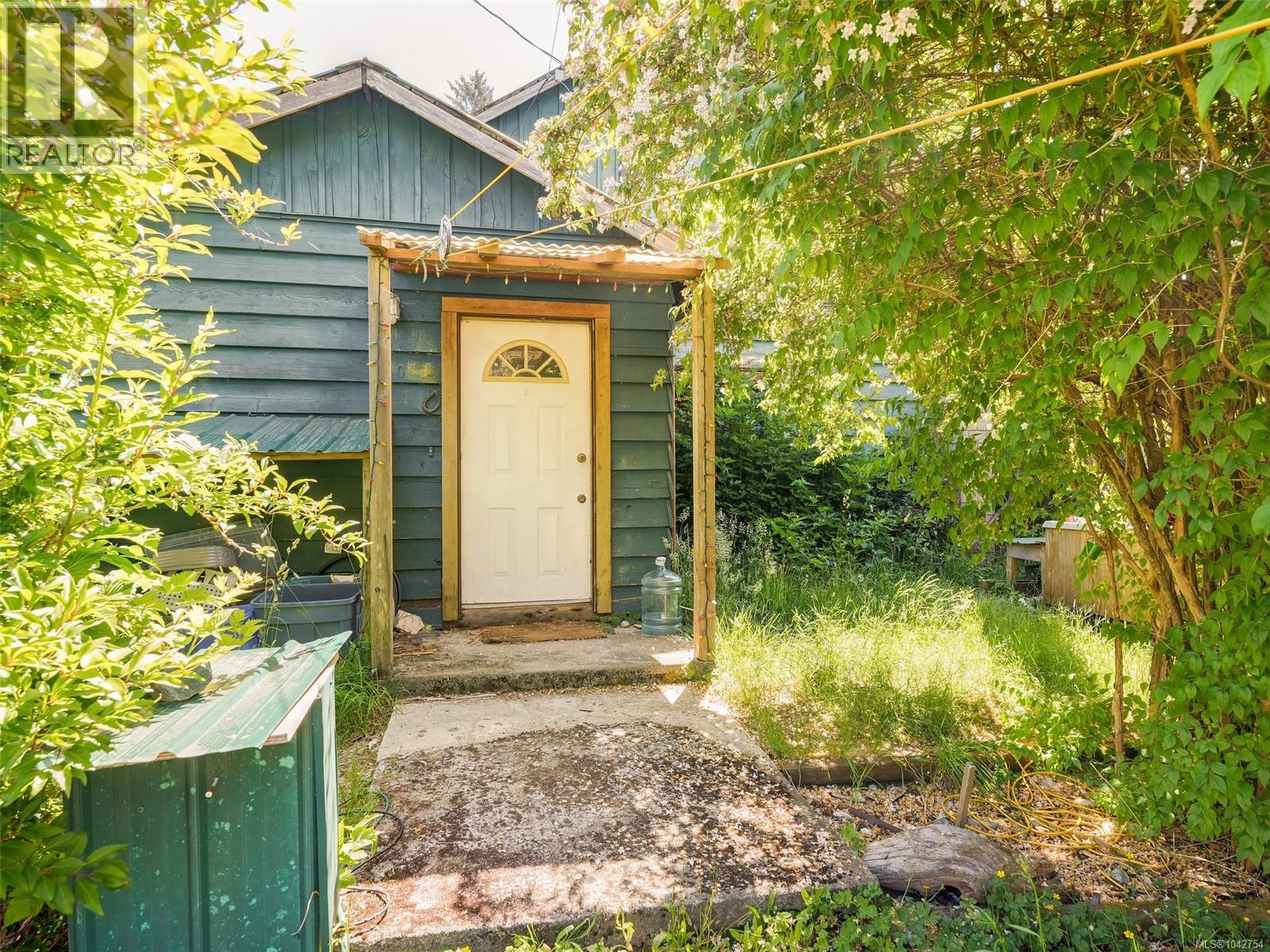11720 West Coast Rd - 75
