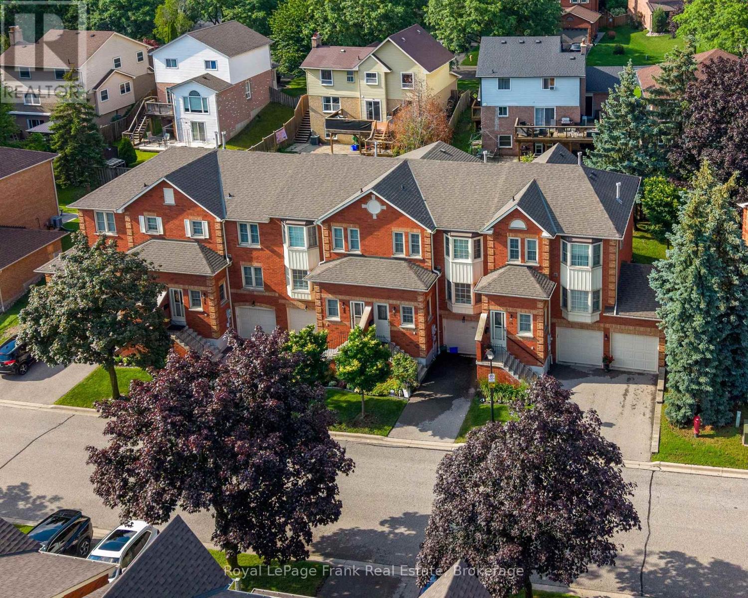 #20 1610 CRAWFORTH STREET - 34