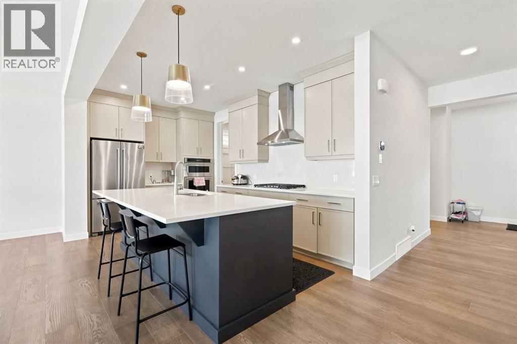 7164 11 Avenue SW — photo 10
