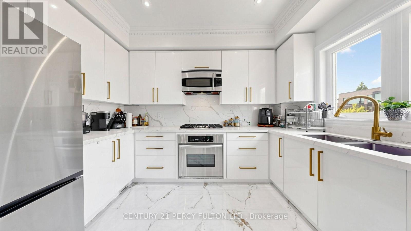 372B HOUNSLOW AVENUE - Image 16