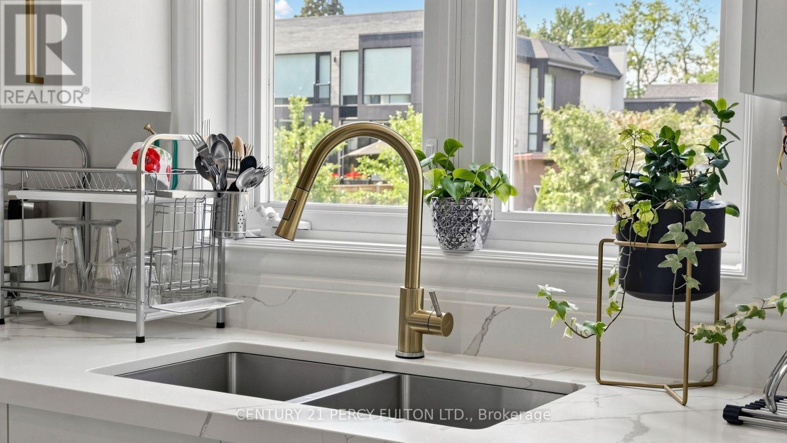 372B HOUNSLOW AVENUE - Image 17